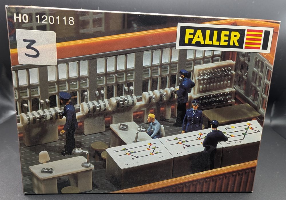 Faller Stellwerkinneneinrichtung (120118), Foto 1