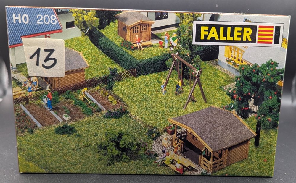 Faller 3 Gartenhäuser (208), Foto 1
