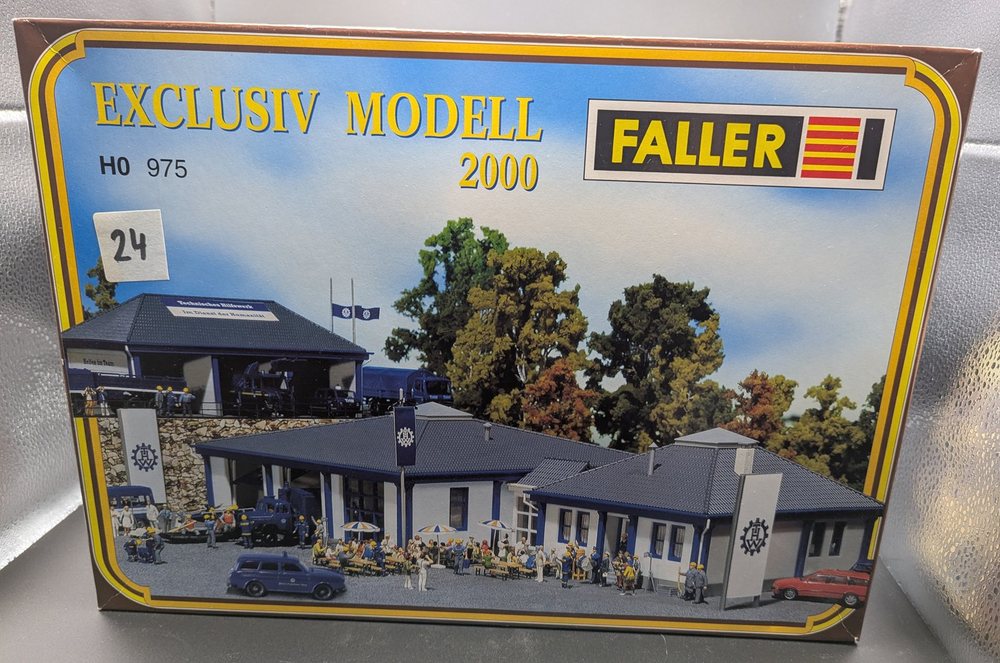 Faller Exclusiv Modell 2000: THW Hilfswerk (975), 50 Jahre THW, Foto 1