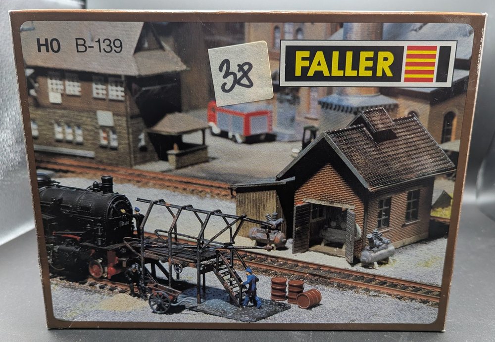 Faller Kompressorhaus mit Rohrblasgerüst und Schürhakengestell (B-139 / 120139), Foto 1