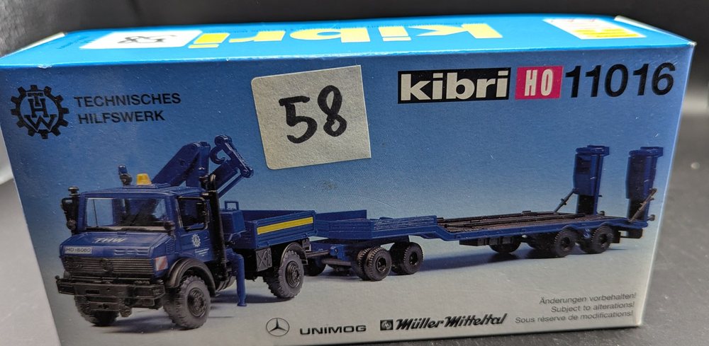 kibri THW Unimog mit Tieflader (11016), Foto 1