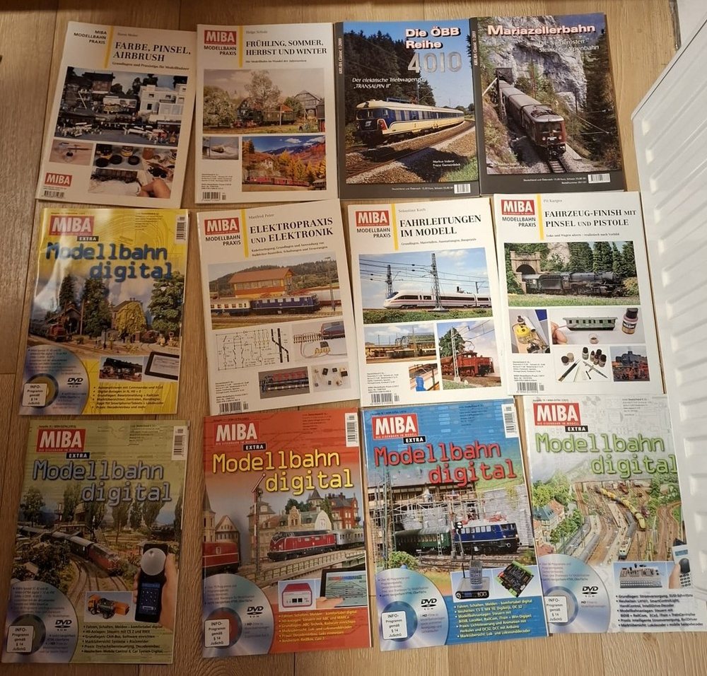 Verschiedene Weitere Hefte und Broschüren, 19 Hefte, Foto 2