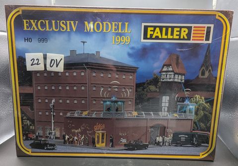 Faller Exclusiv Modell 1999: Gefängnis (999), originalverpackt