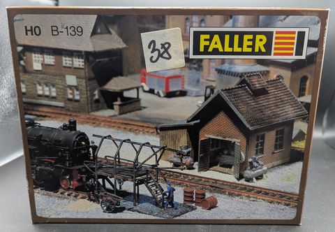 Faller Kompressorhaus mit Rohrblasgerüst und Schürhakengestell (B-139 / 120139)